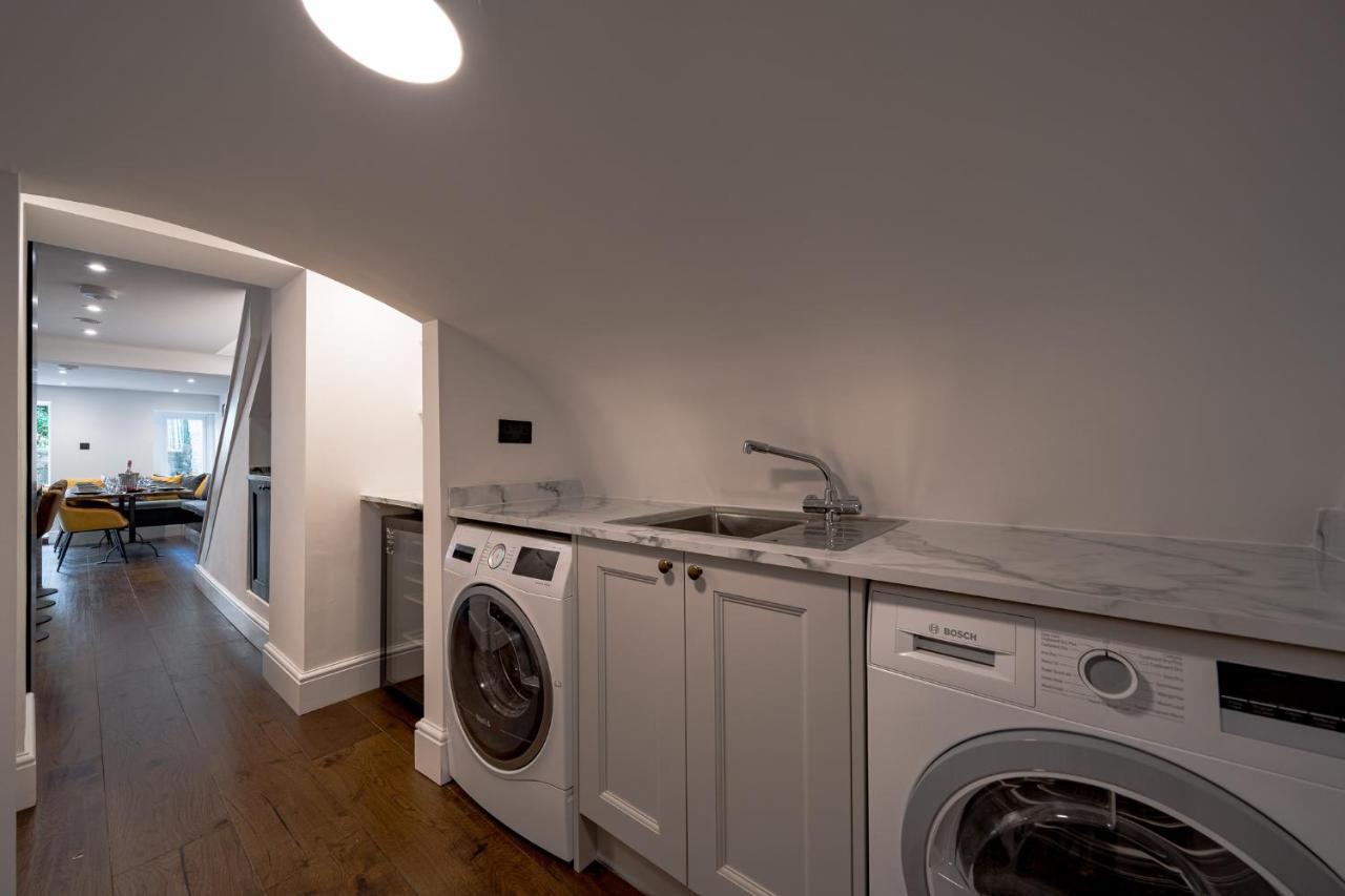Luxurious Grand 6 Bedroom Home In Bath - Perfect For Groups & Sleeps 12! Екстер'єр фото